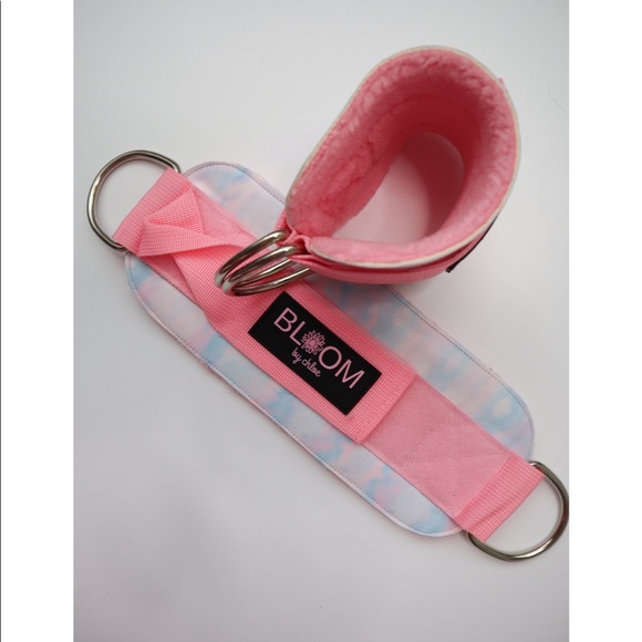 Bloom by Chloe ankle straps - Picture 2 of 3